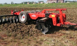 a 25 cm-es munkamélység nem akadály