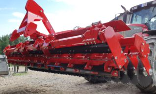 A Gladiatoron a kések emyhe szögben vannak szerelve